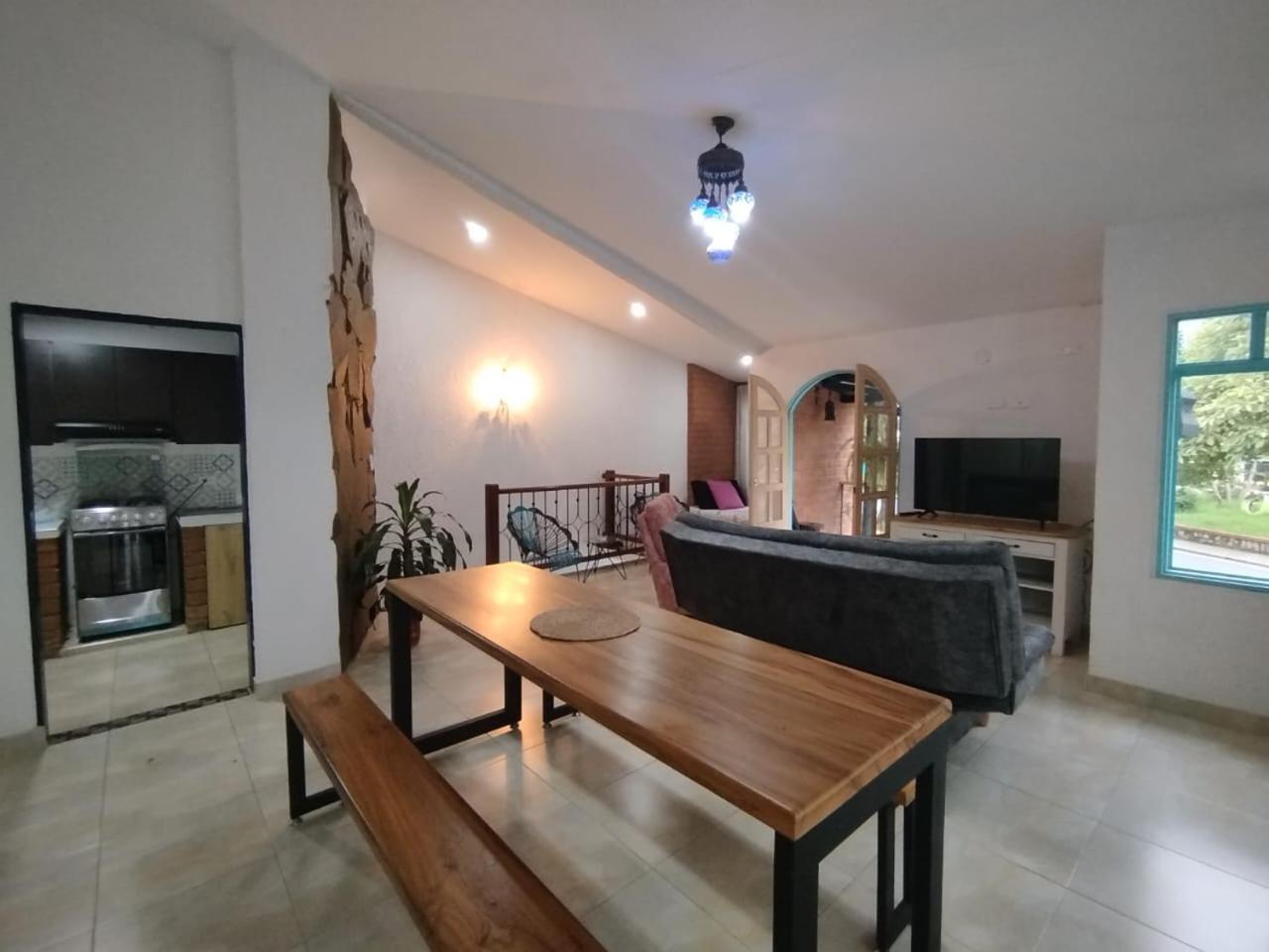 Apartment 8-27